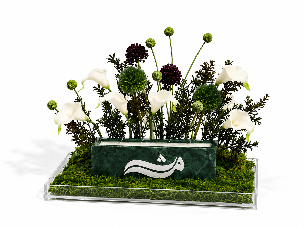 Green marble candle with arrangements