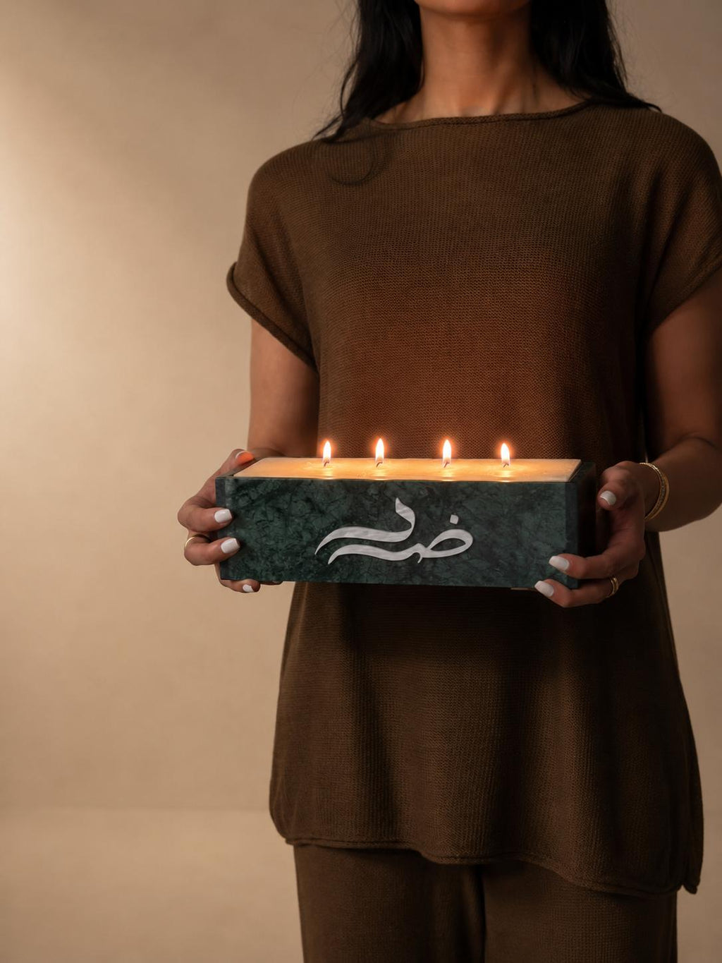 Signature candle without arrangement